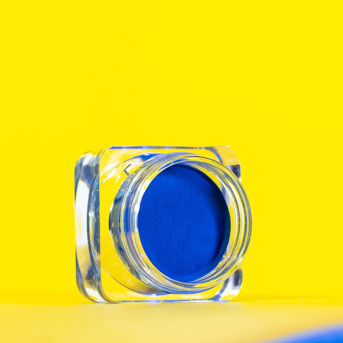 Zaaki Zaaki Bodacious Neon blue eyeliner. Picture of 3 liners stacked