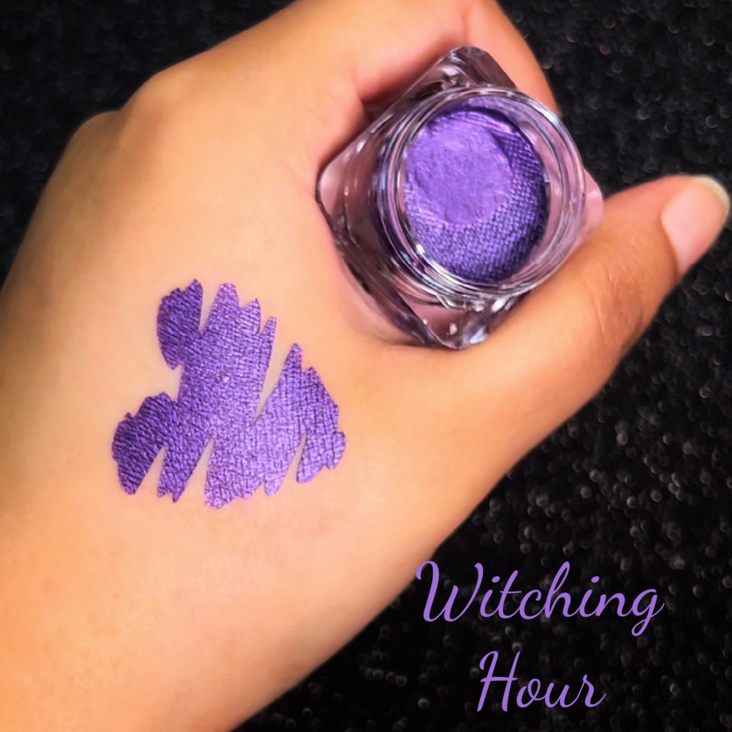 Zaaki Zaaki Shade swatch showing metallic eyeliner in shade witching hour. A dark purple metallic eyeliner 